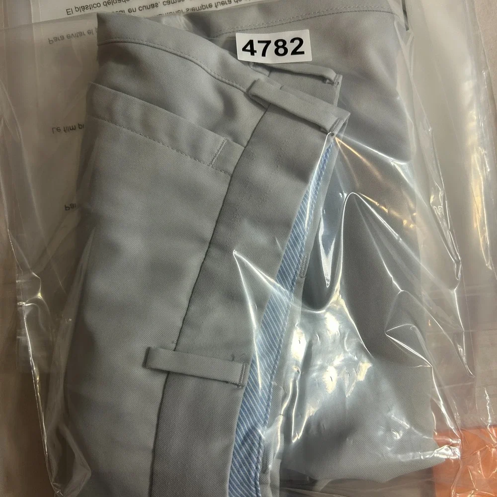 Peter Millar Chino Shorts Mens 38 Light Gray Flat Front Golf Performance Comfort